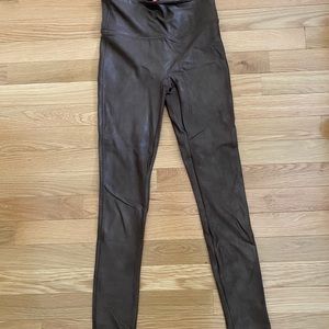 Bronze SPANX leggings